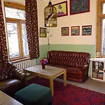 Hummel - Historische Stadtvilla Mit Garten Hostal