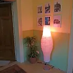 Hummel - Historische Stadtvilla Mit Garten Hostal