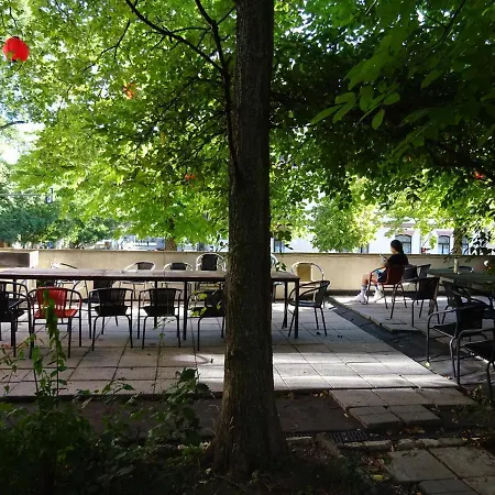 Hummel - Historische Stadtvilla Mit Garten Hostel Βαϊμάρη