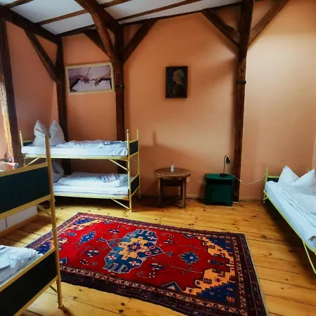 Hostel Hummel - Historische Stadtvilla Mit Garten