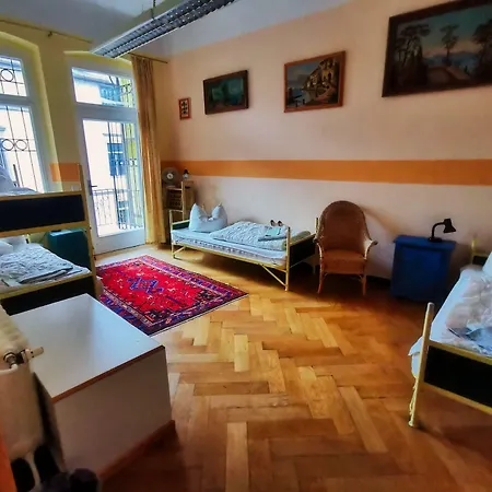 Hummel - Historische Stadtvilla Mit Garten Hostel *