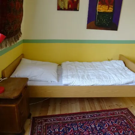 Hummel - Historische Stadtvilla Mit Garten Hostel Βαϊμάρη