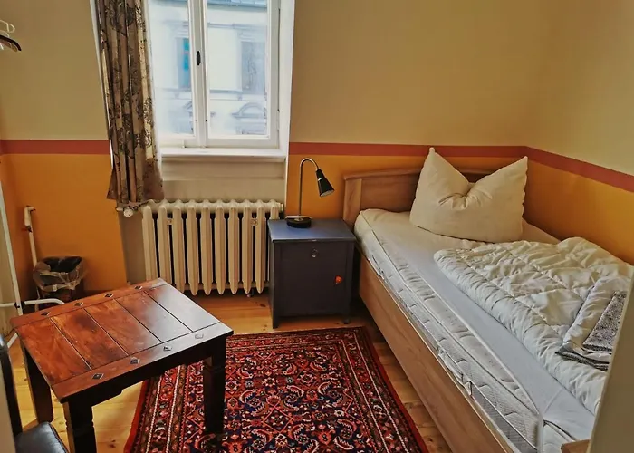 Hostel Hummel - Historische Stadtvilla Mit Garten Weimar (Thuringia)