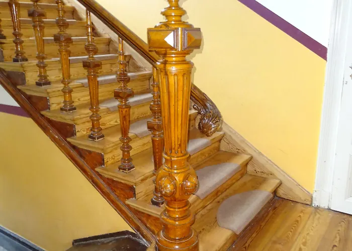 Hummel - Historische Stadtvilla Mit Garten Hostel