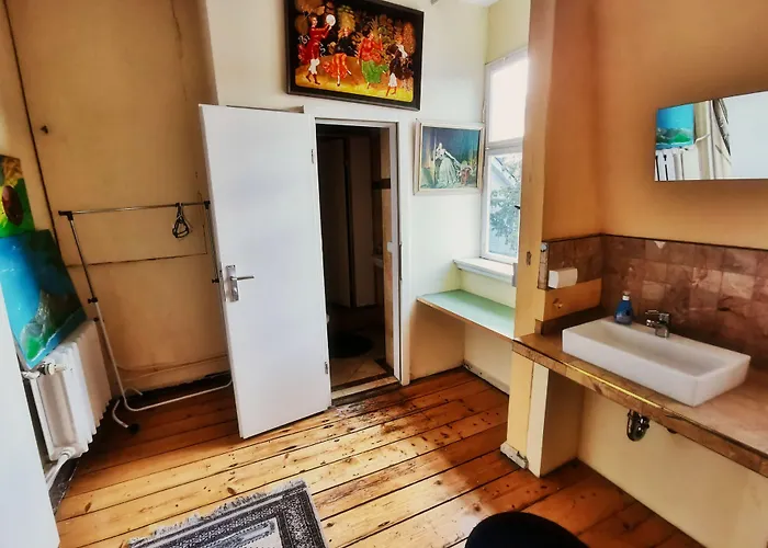 Hummel - Historische Stadtvilla Mit Garten Vandrarhem