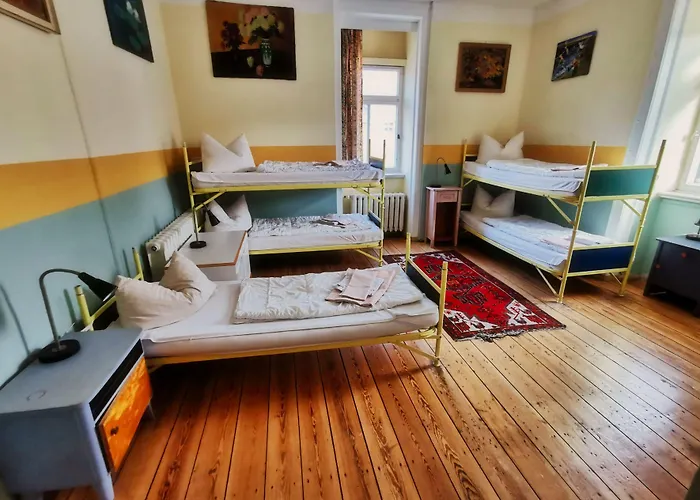 Hostel Hummel - Historische Stadtvilla Mit Garten Weimar (Thuringia)