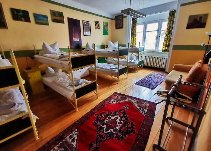 Hostel Hummel - Historische Stadtvilla Mit Garten Weimar (Thuringia)