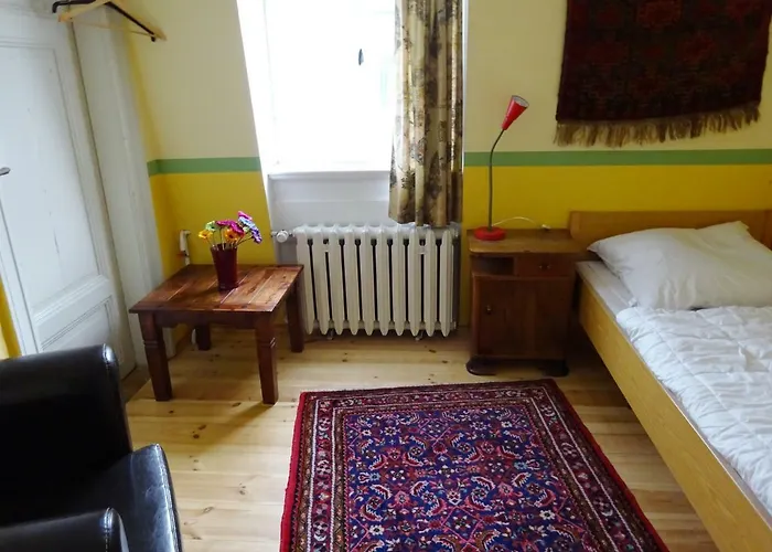 Hostel Hummel - Historische Stadtvilla Mit Garten