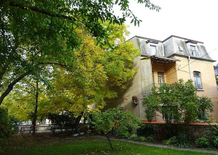 Hummel - Historische Stadtvilla Mit Garten Vandrarhem Weimar (Thuringia)