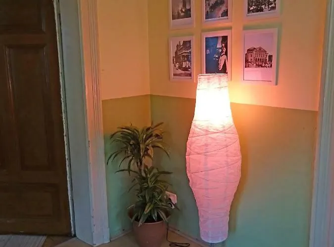 Hummel - Historische Stadtvilla Mit Garten 旅馆